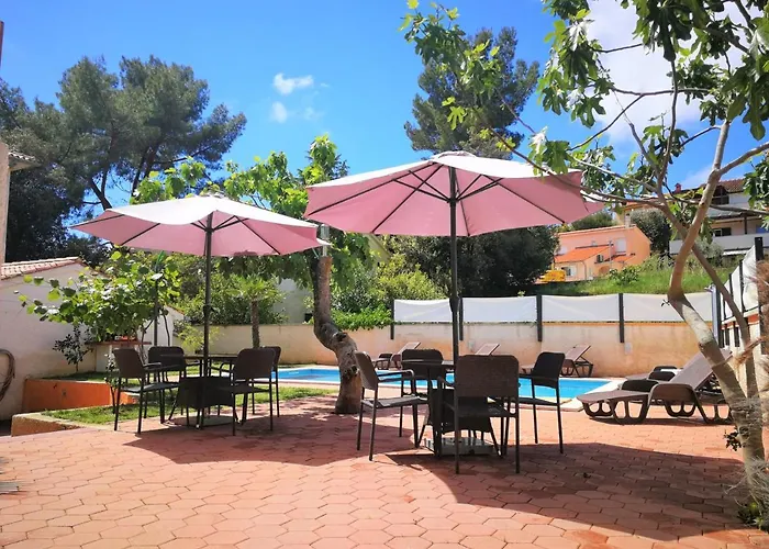 Apartments Bilic With Garden & Swimming Pool - 50M From The Beach