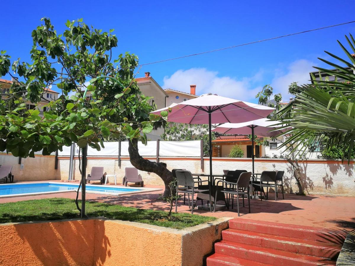 Bilic With Garden & Swimming Pool - 50m From The Apartment Pjescana Uvala
