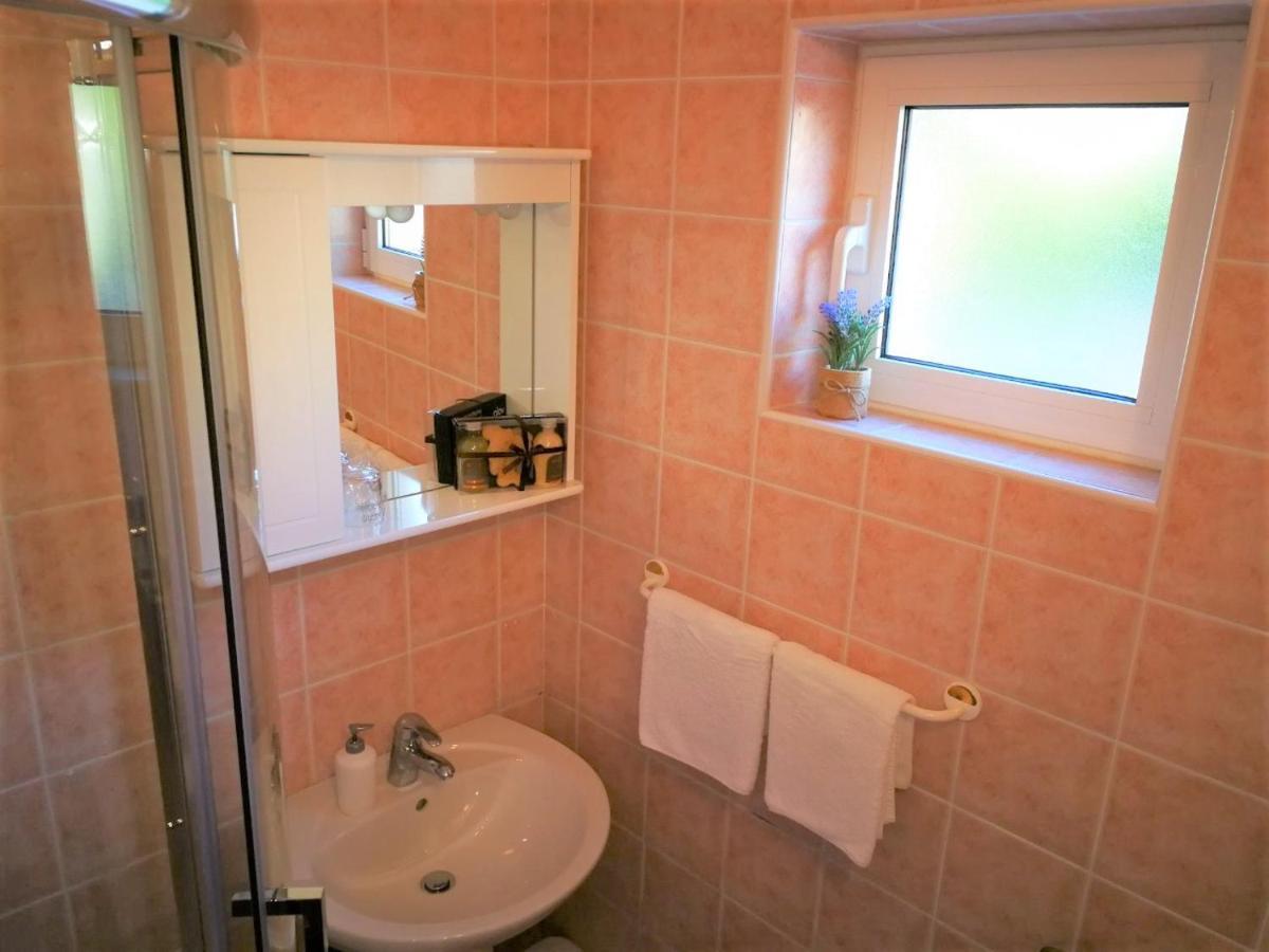 Bilic With Garden & Swimming Pool - 50m From The Apartment